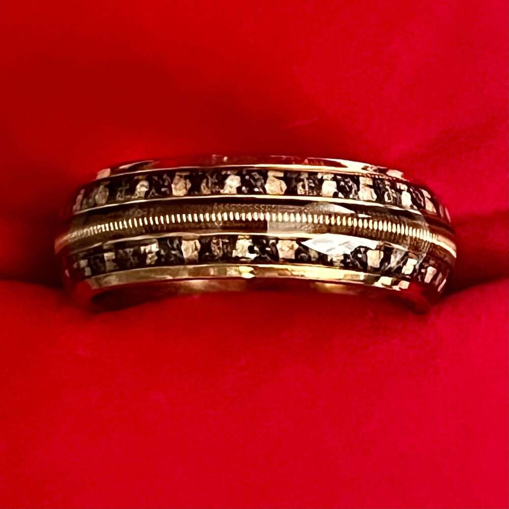 Titanium Gold Tone Meteorite Inlay Grooved 8mm Band Ring Size 11